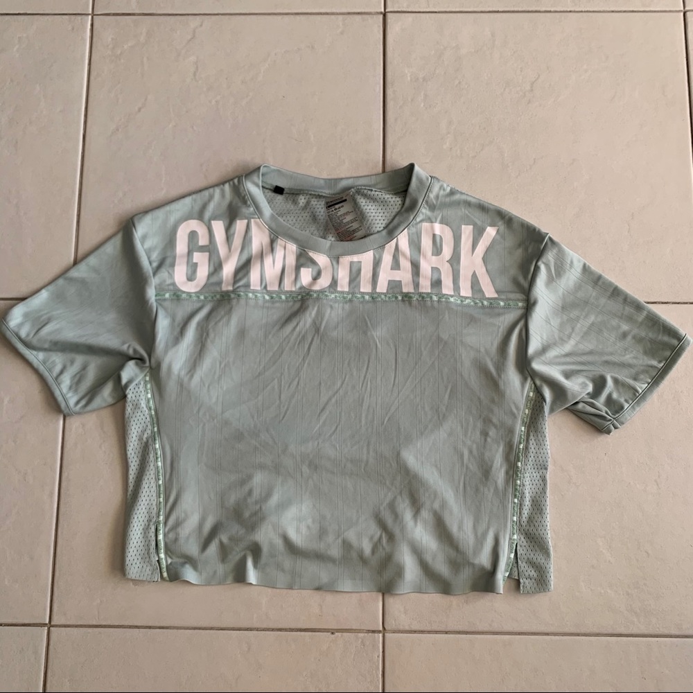 Almost new GymShark cropped sports top